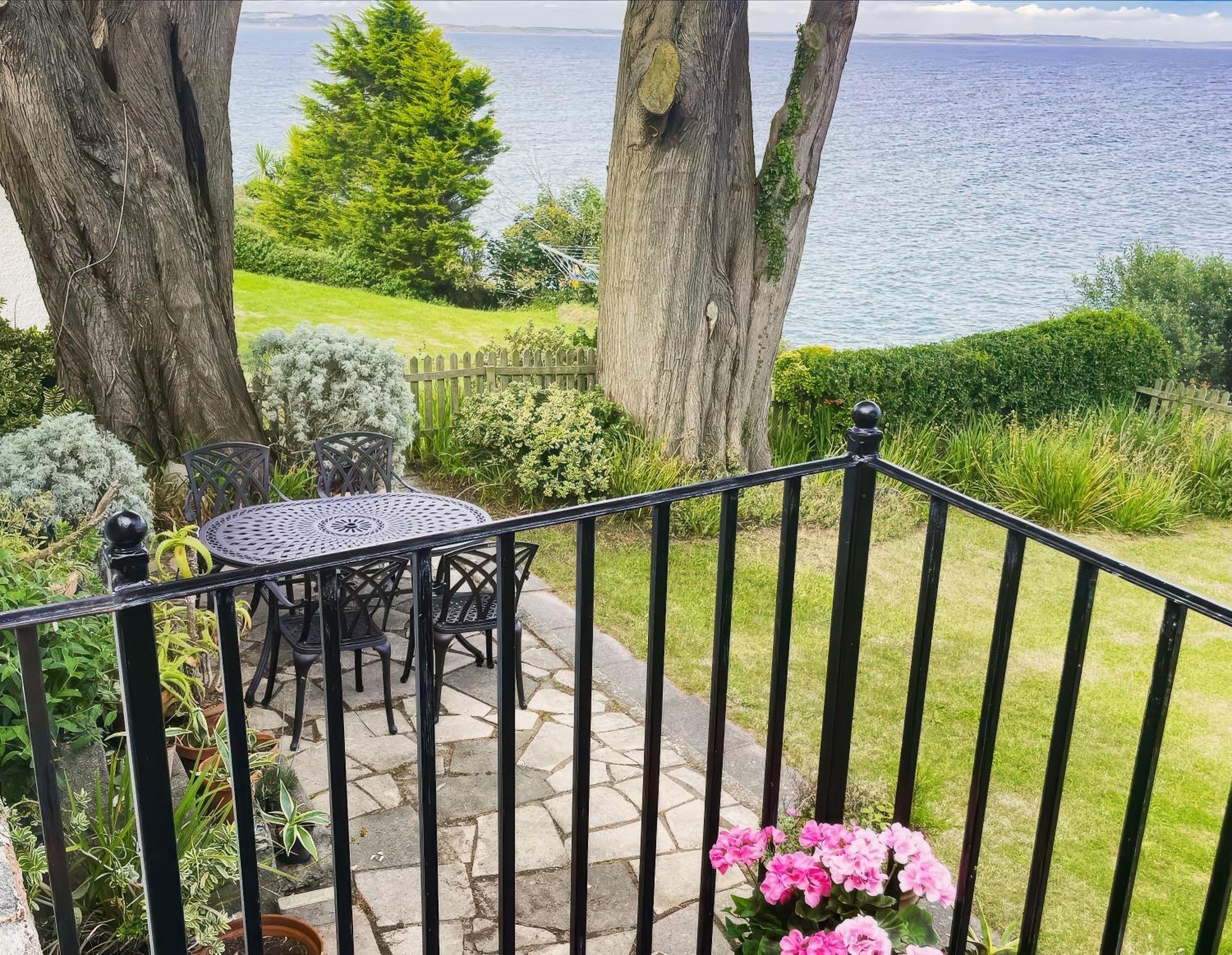 Rocklea Seaside Cottage ニューカッスル エクステリア 写真